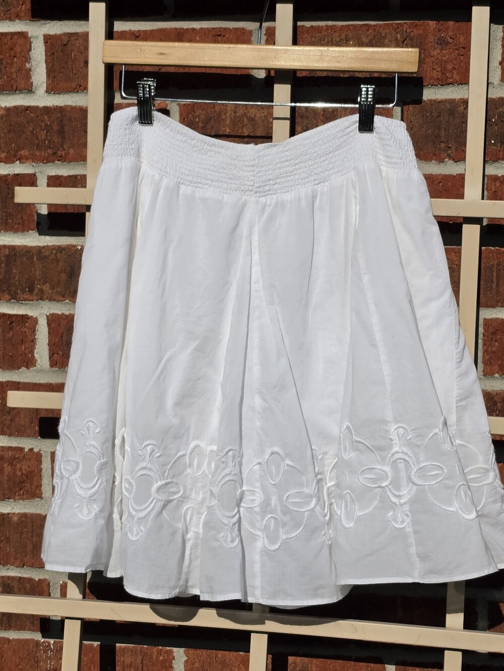 Banana Republic White Embroidered Cotton Skirt PL